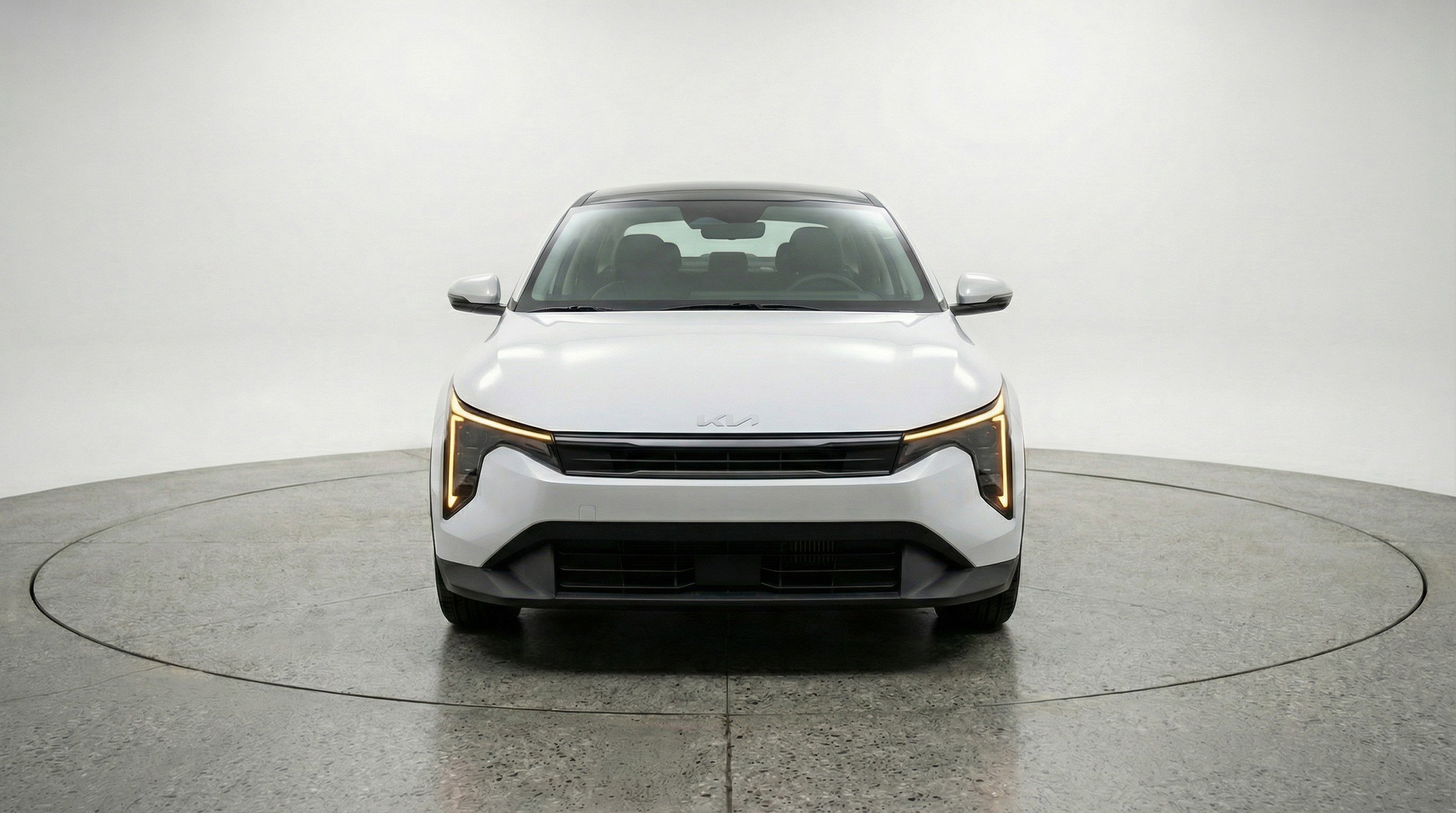 Used 2025 Kia K4 LXS image 2