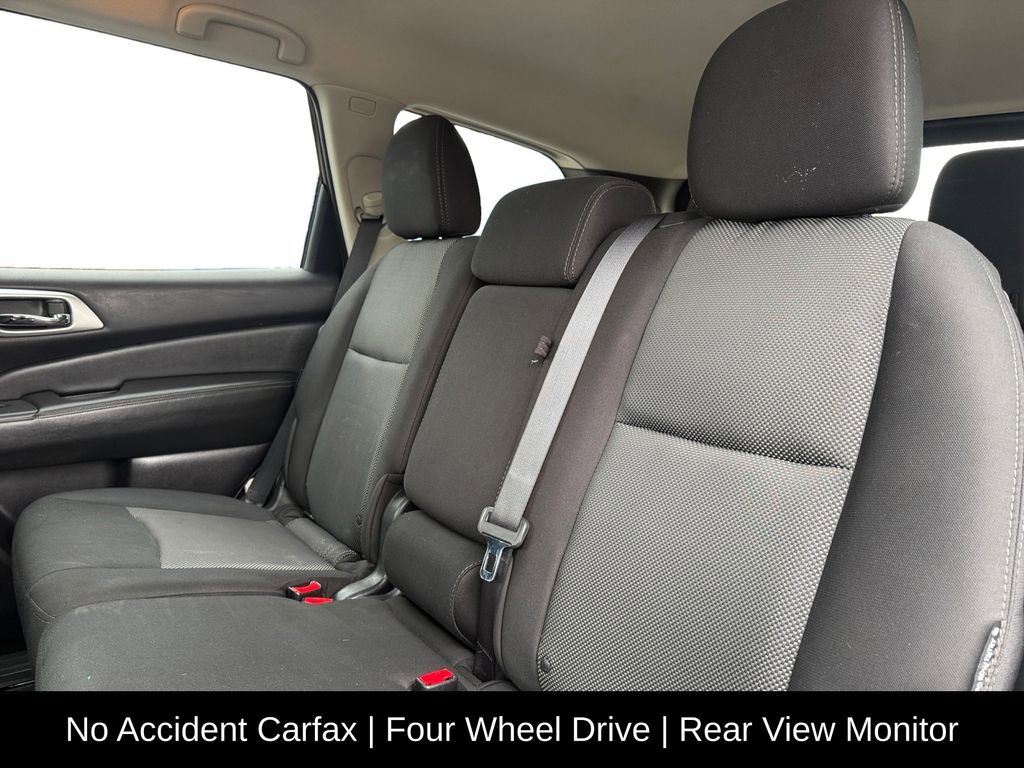 Used 2018 Nissan Pathfinder S image 14