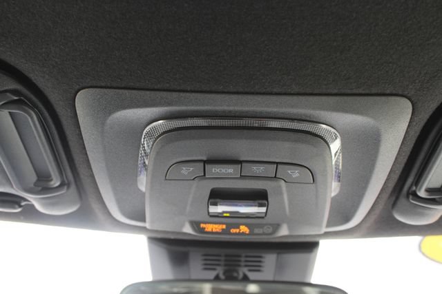 Certified 2025 Toyota Corolla SE FWD image 38