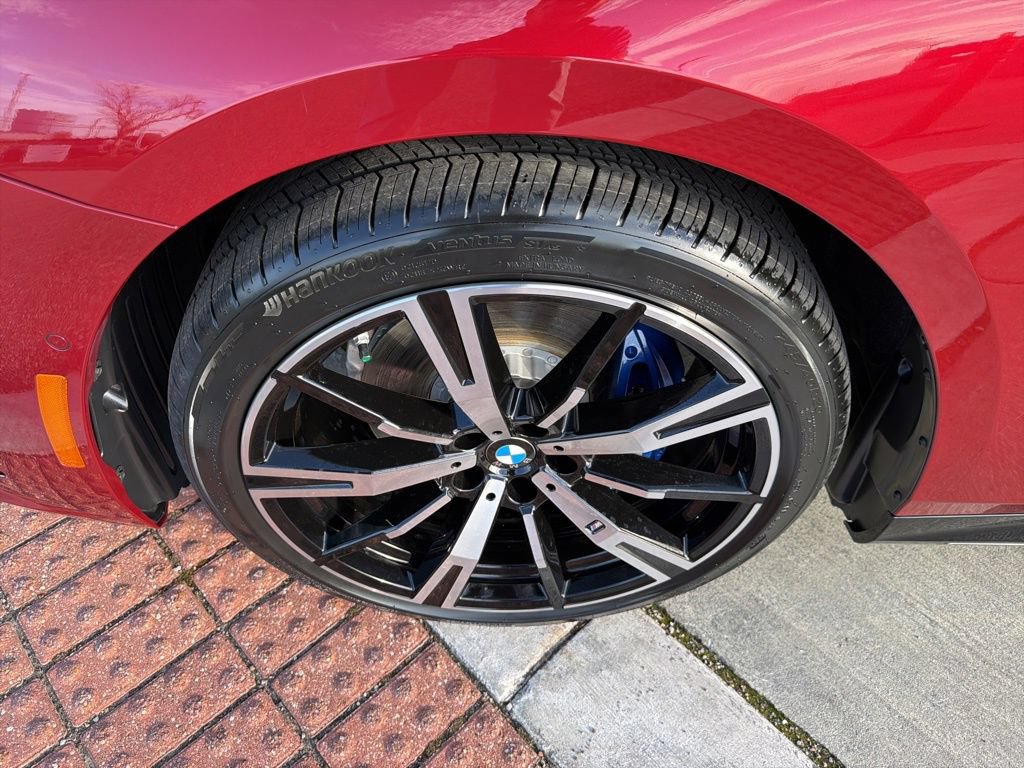 New 2026 BMW 530i xDrive w/ M Sport Package AWD/4WD image 9