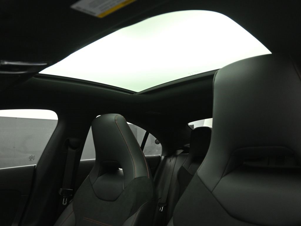 Used 2022 Mercedes-Benz CLA 250 4MATIC image 19
