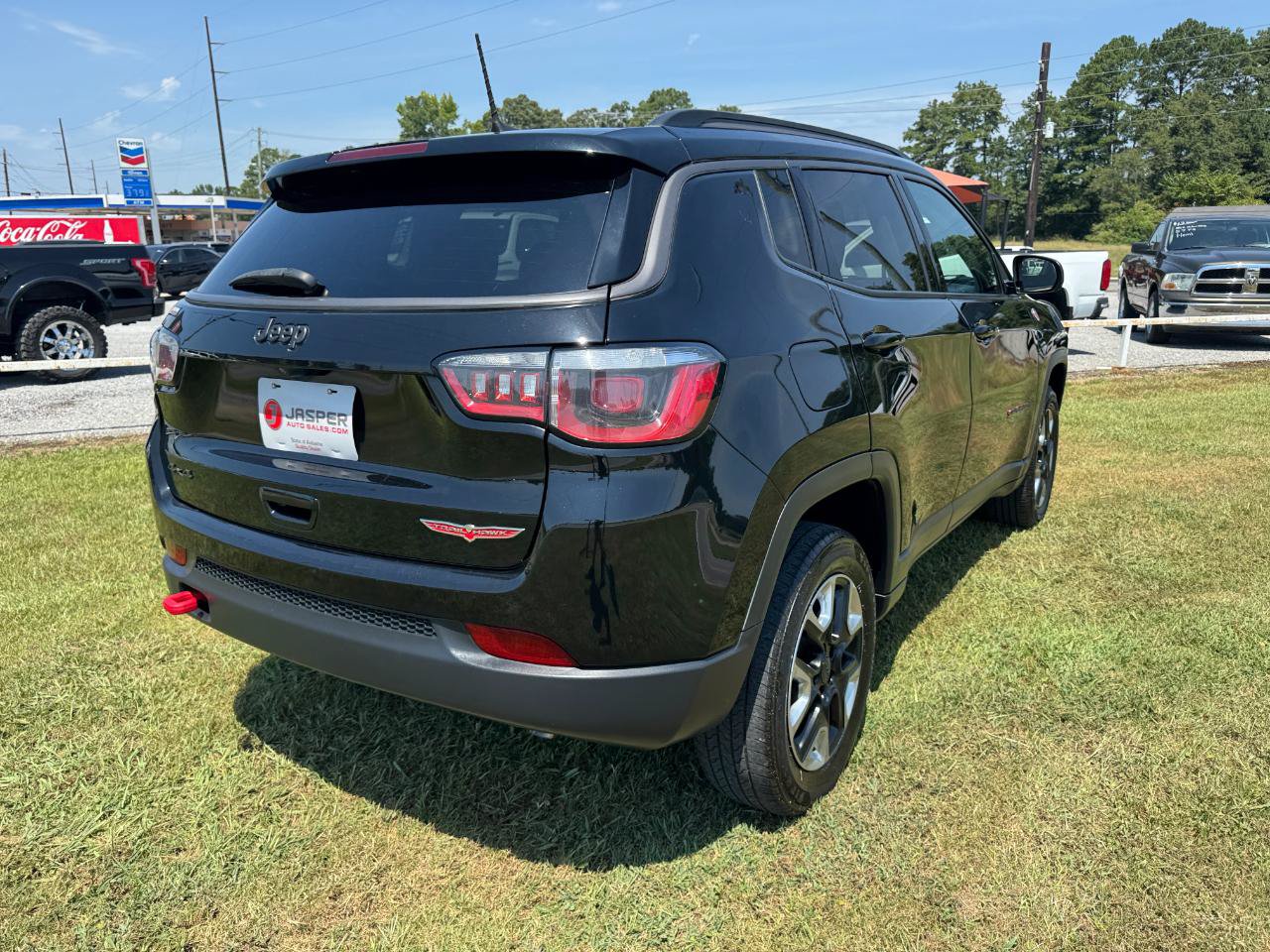 Used 2018 Jeep Compass Trailhawk AWD/4WD image 3