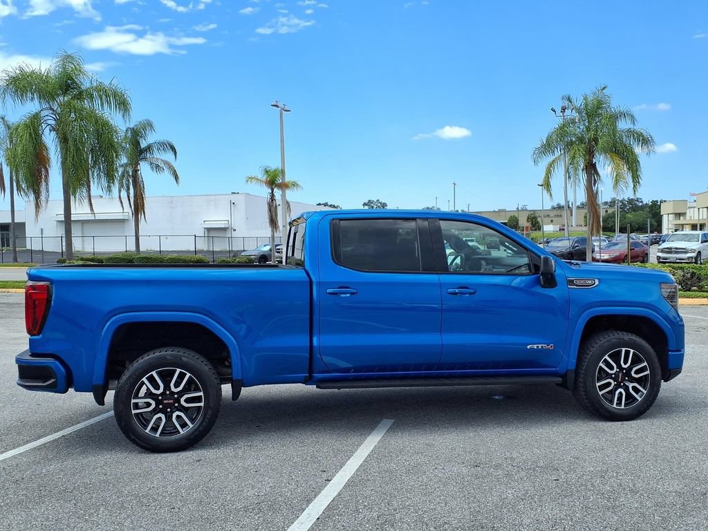 Used 2022 GMC Sierra 1500 AT4 w/ AT4 Premium Package AWD/4WD image 8