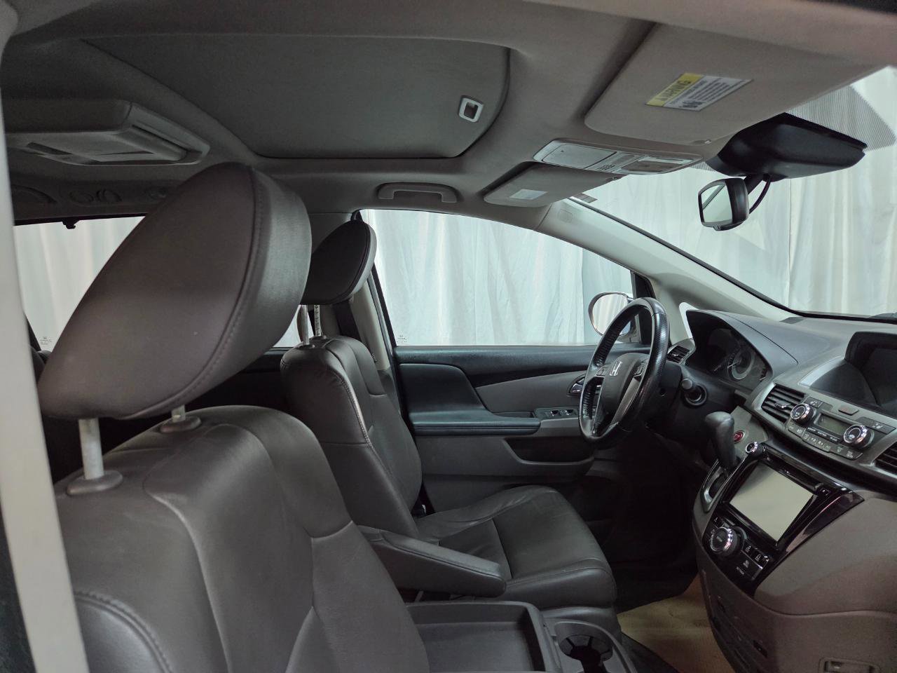 Used 2015 Honda Odyssey EX-L image 19