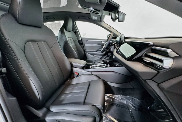 New 2026 Audi A6 Premium Plus AWD/4WD image 24