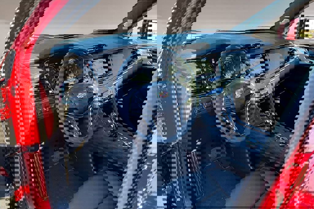 New 2026 Cadillac XT5 Premium Luxury w/ Driver Assist Package image 6