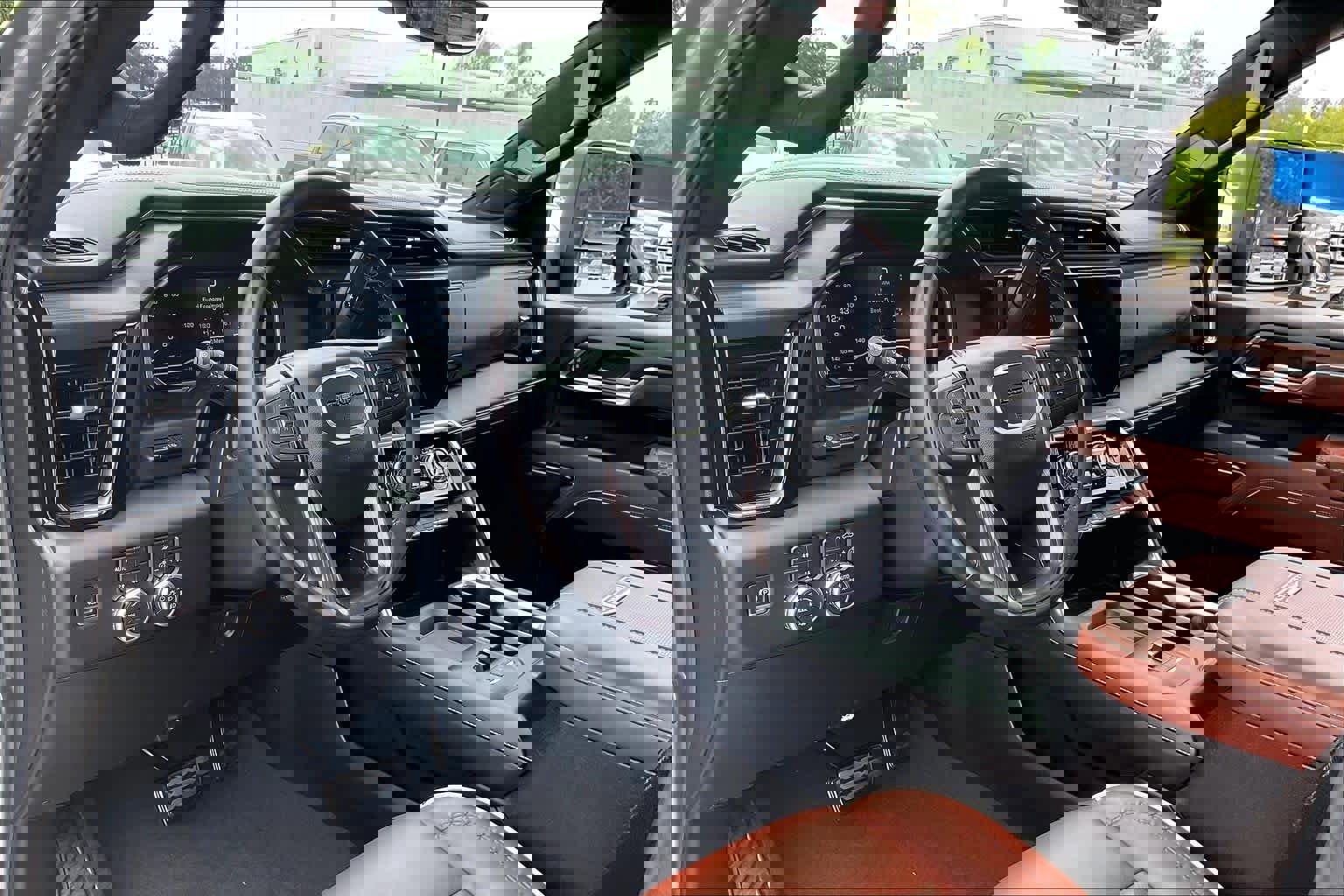 Used 2025 GMC Sierra 3500 Denali Ultimate image 18