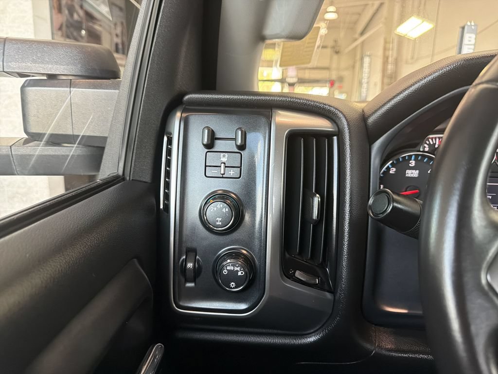 Certified 2015 Chevrolet Silverado 3500 LT AWD/4WD image 16
