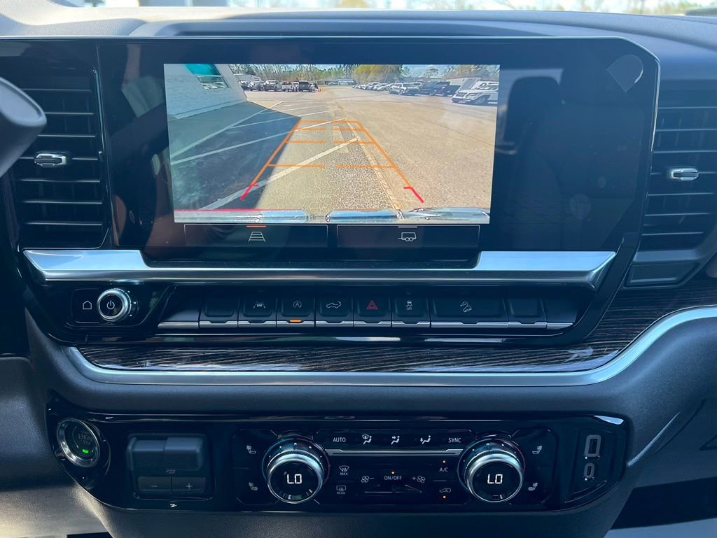 New 2026 GMC Sierra 1500 SLE image 17