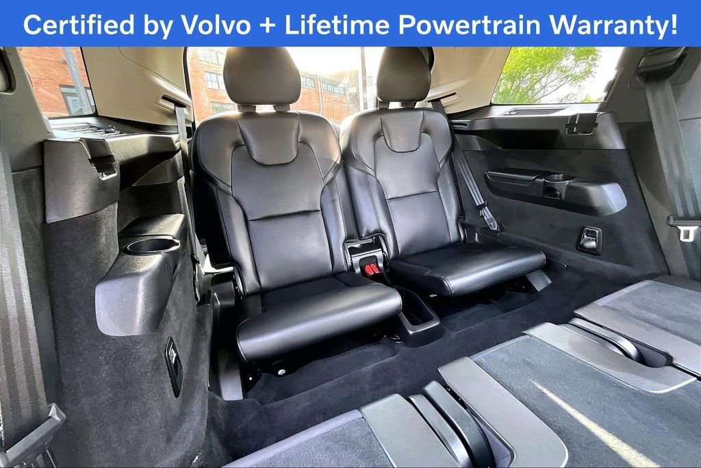 Used 2025 Volvo XC90 B5 Core AWD/4WD image 37