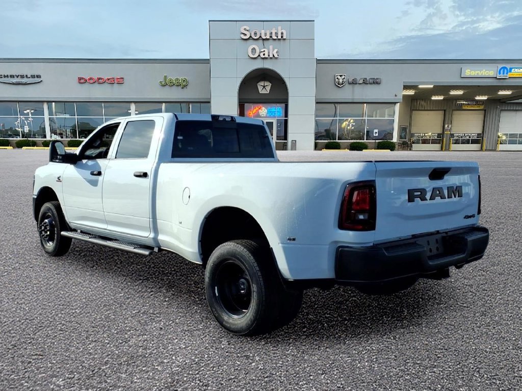 New 2027 RAM 3500 Tradesman AWD/4WD image 3