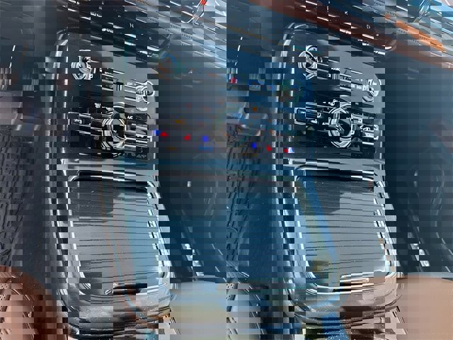 Used 2022 Lincoln Nautilus Reserve image 27