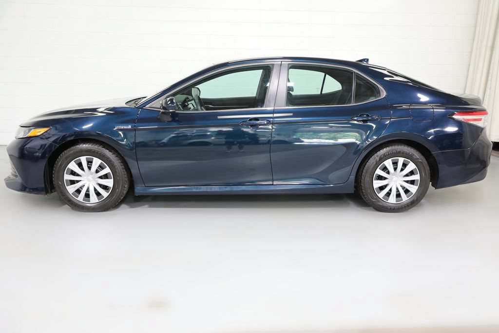 Used 2020 Toyota Camry LE FWD image 12