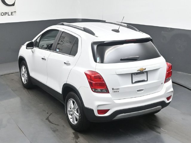Used 2017 Chevrolet Trax LT w/ LT Convenience Package FWD image 46