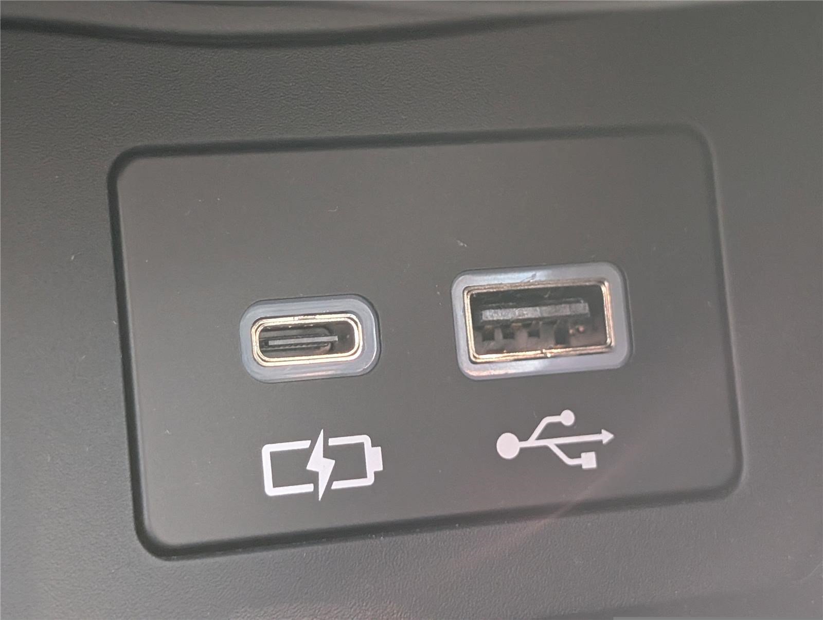 Used 2023 Lexus LX 600 4WD w/ Interior Upgrade Package image 29