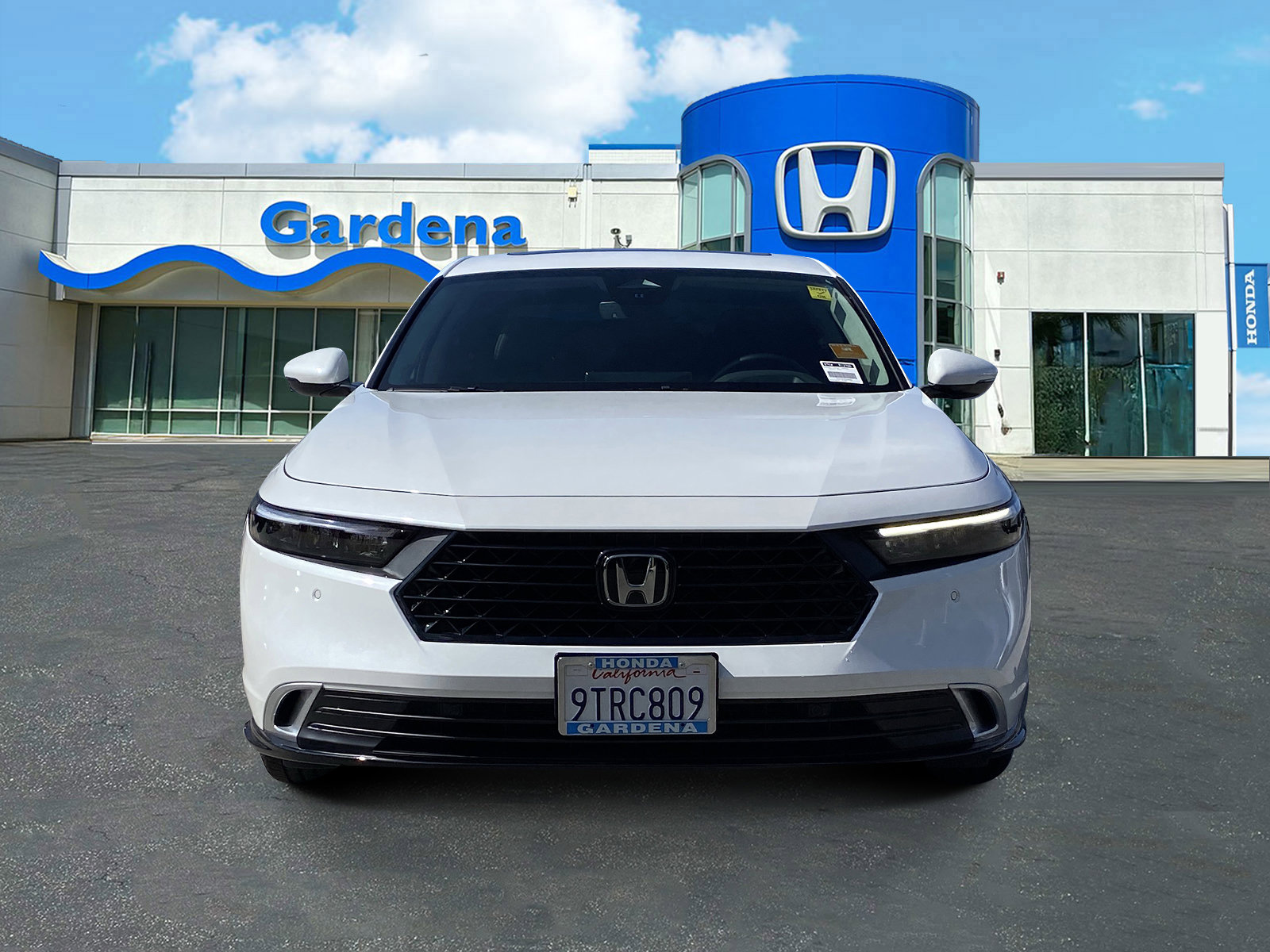 Used 2025 Honda Accord Touring image 2