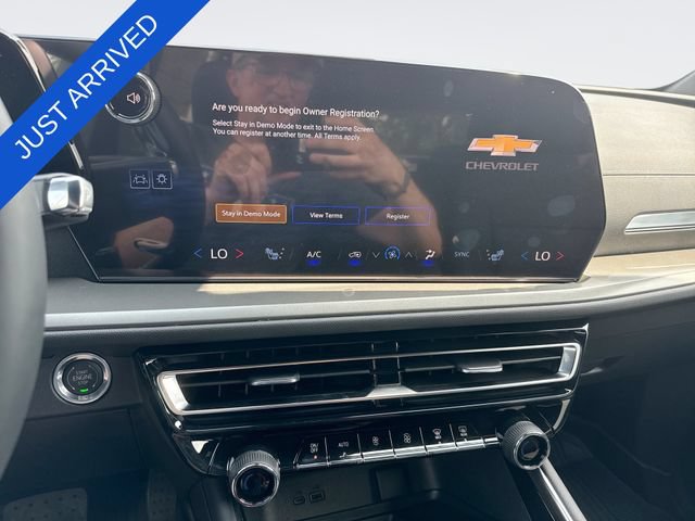 New 2026 Chevrolet Traverse LT w/ Driver Confidence Package FWD image 16