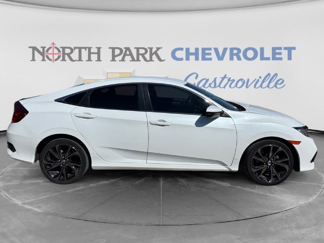 Used 2021 Honda Civic Sport image 2