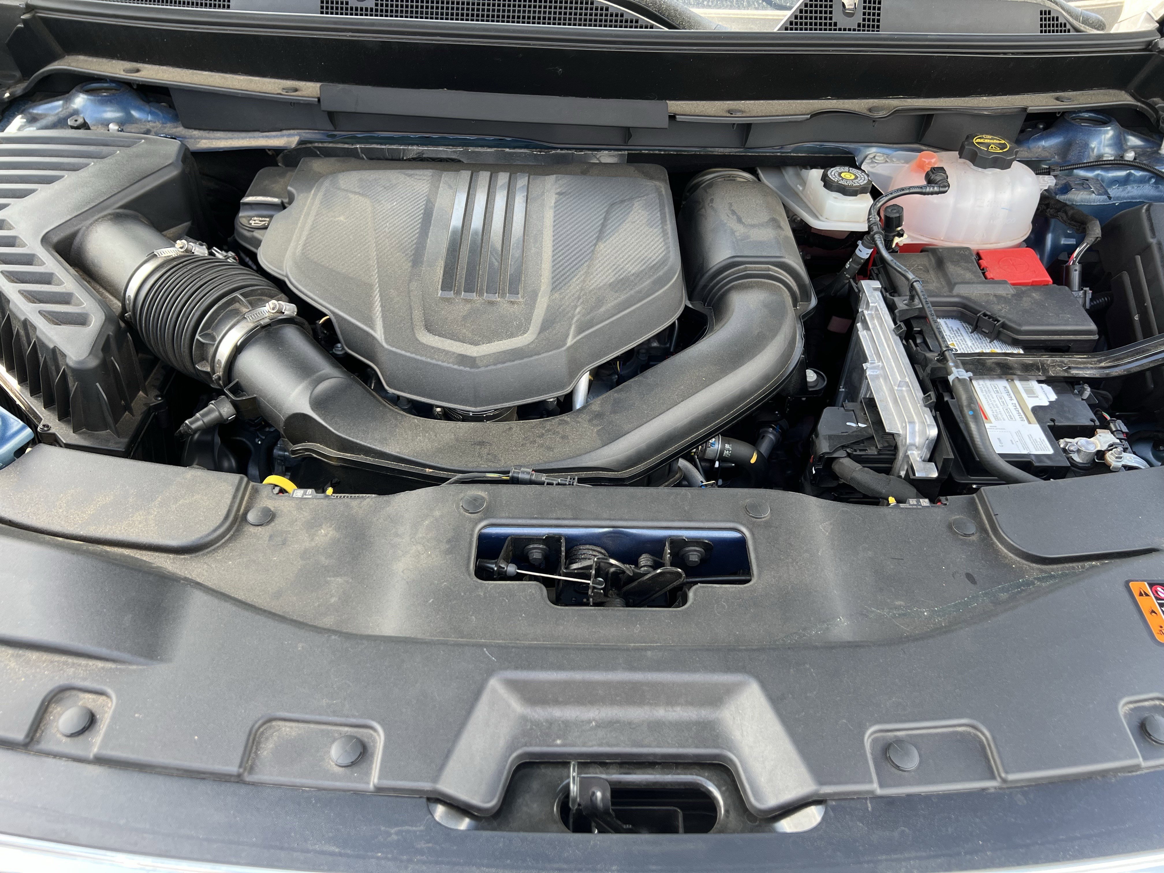 Used 2024 GMC Acadia Denali w/ Super Cruise Package image 36