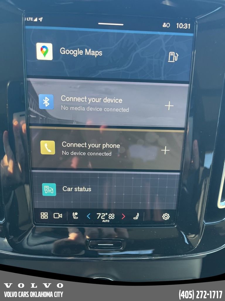 Certified 2023 Volvo XC40 B4 Ultimate w/ Protection Package Premier image 11