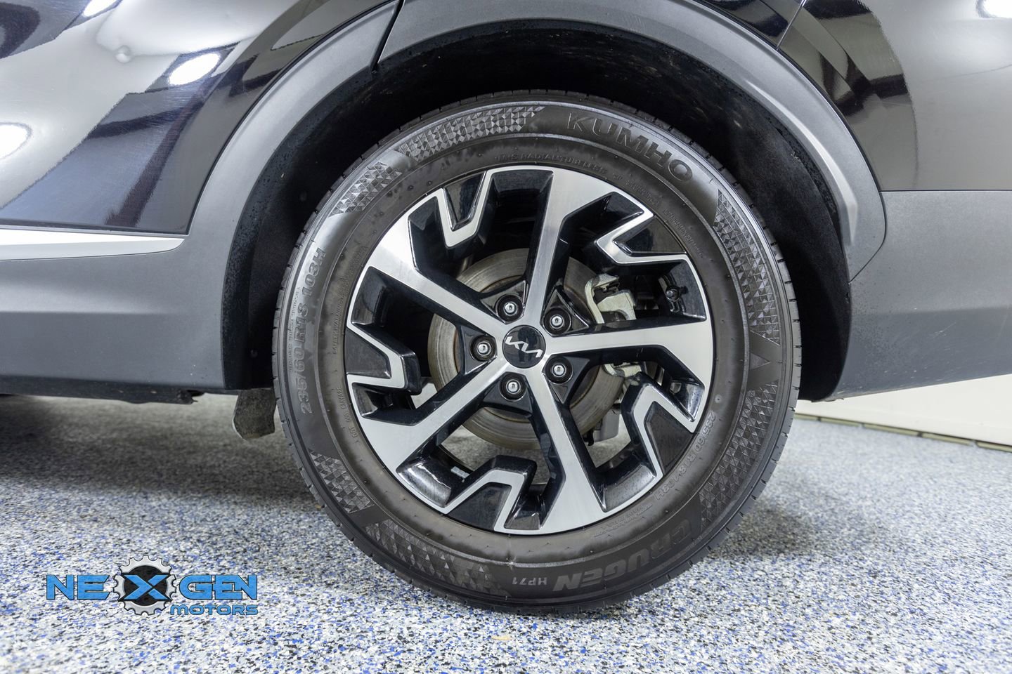 Used 2024 Kia Sportage EX image 43