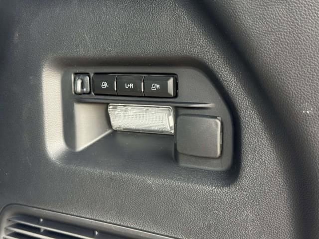 Used 2025 Ford Explorer ST AWD/4WD image 9