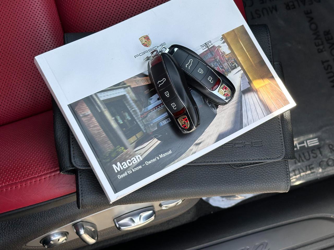 Used 2020 Porsche Macan image 20