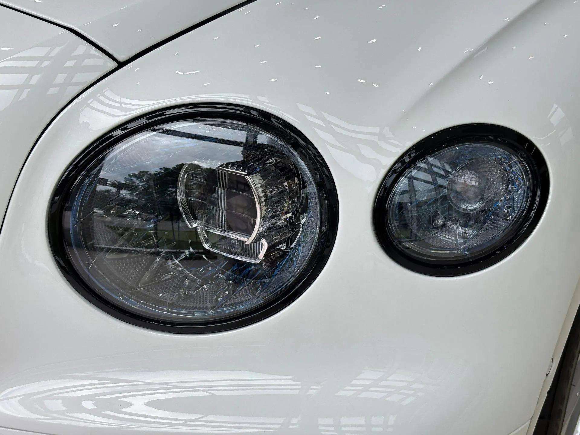 New 2025 Bentley Flying Spur Plug-In Hybrid image 61