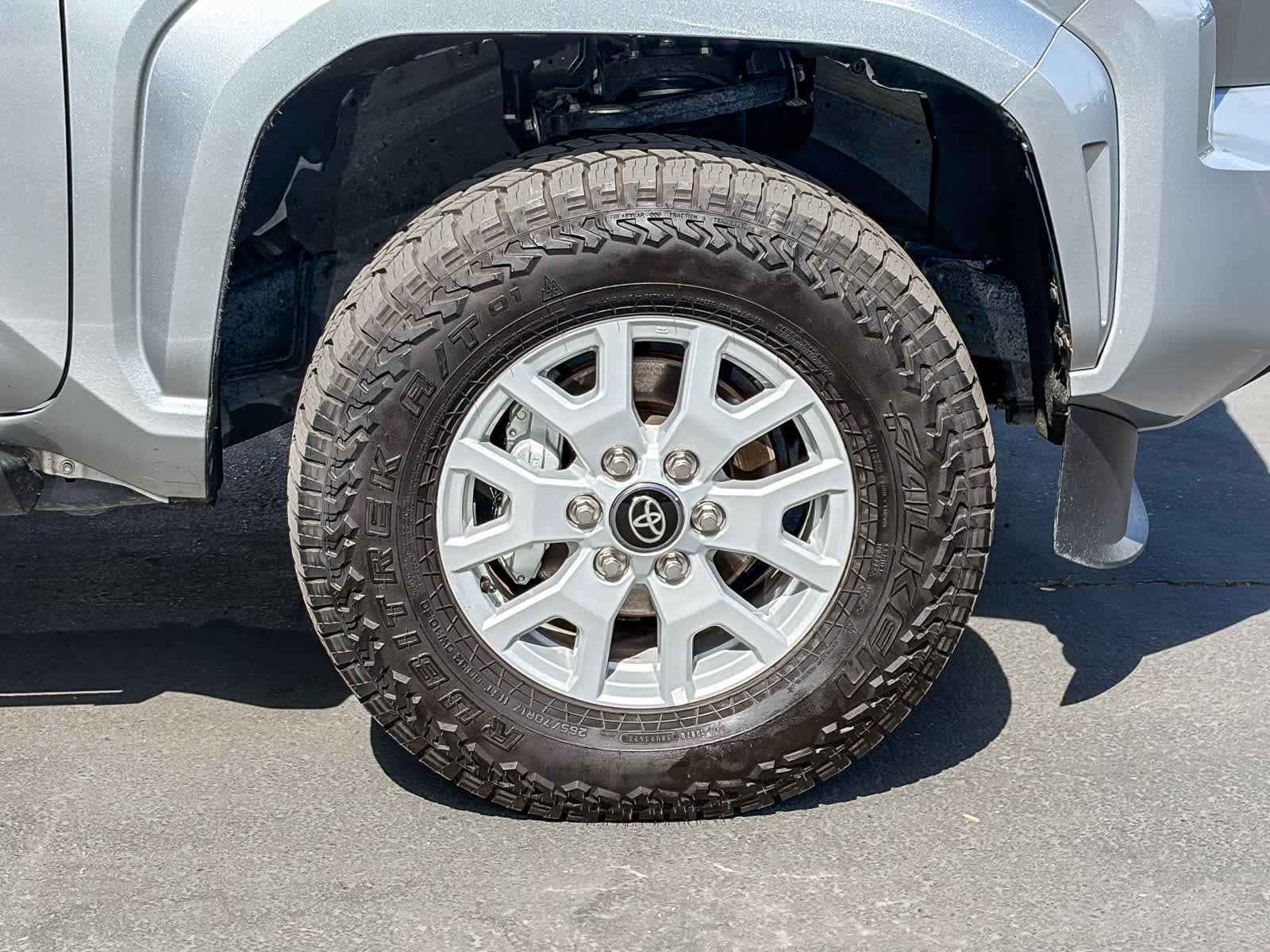 Used 2024 Toyota Tacoma SR5 image 9