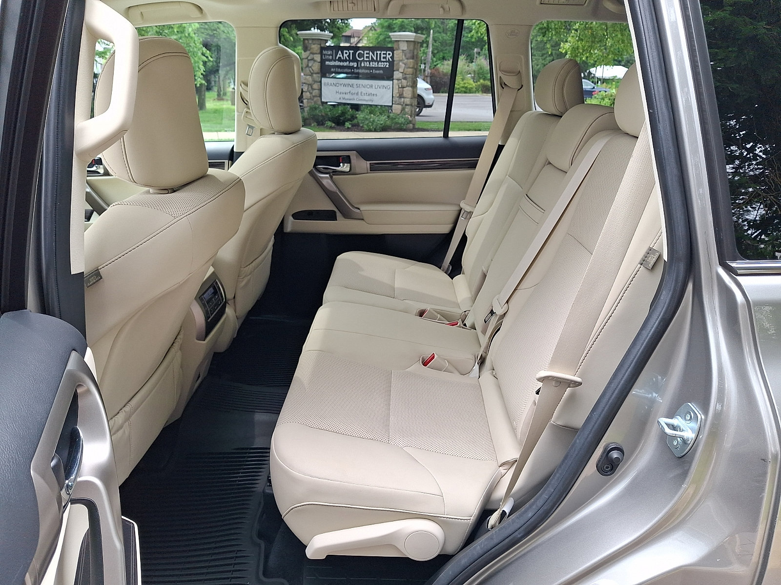 Certified 2021 Lexus GX 460 Premium w/ Premium Package AWD/4WD image 11