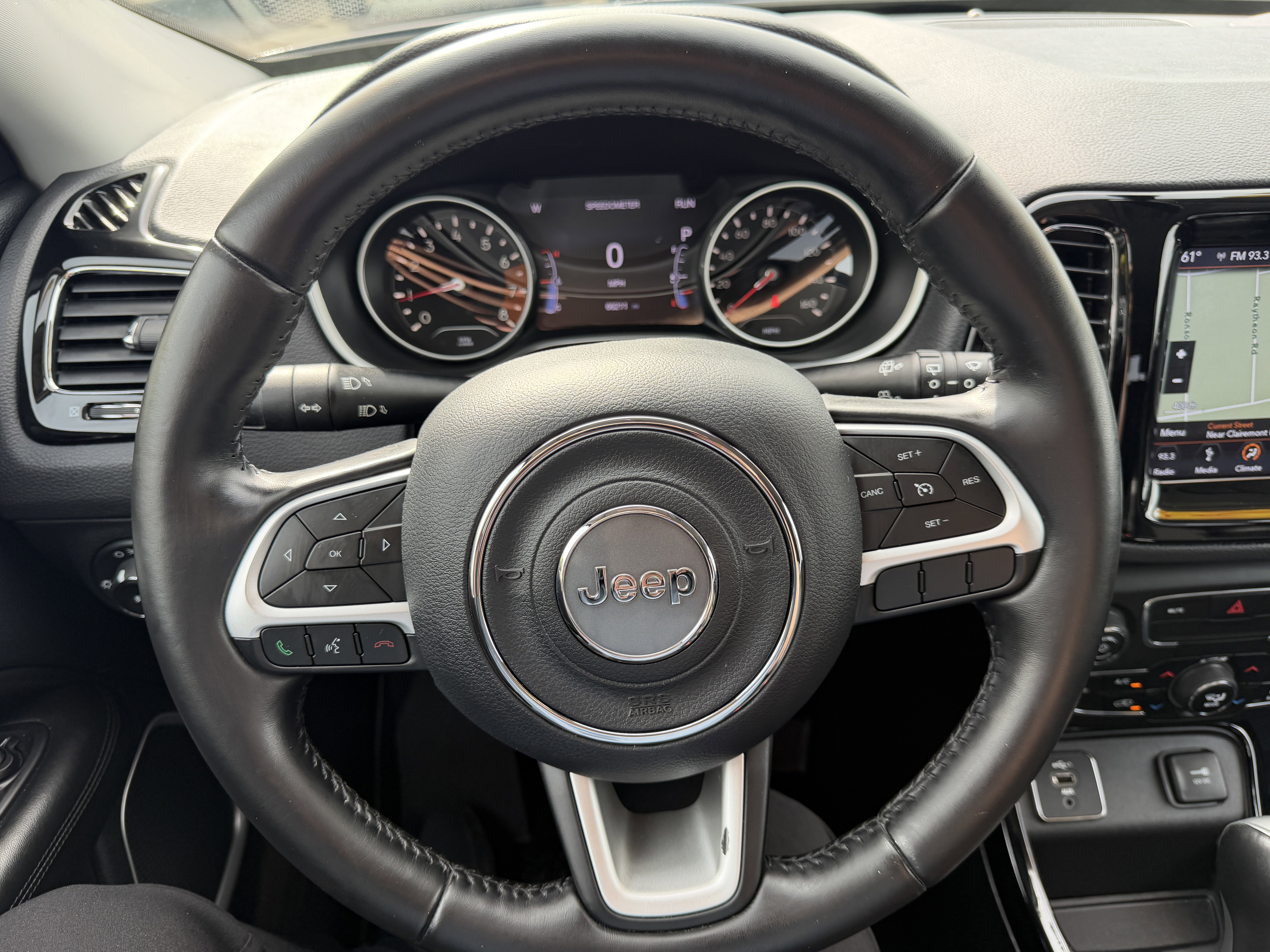 Used 2020 Jeep Compass Latitude FWD image 29