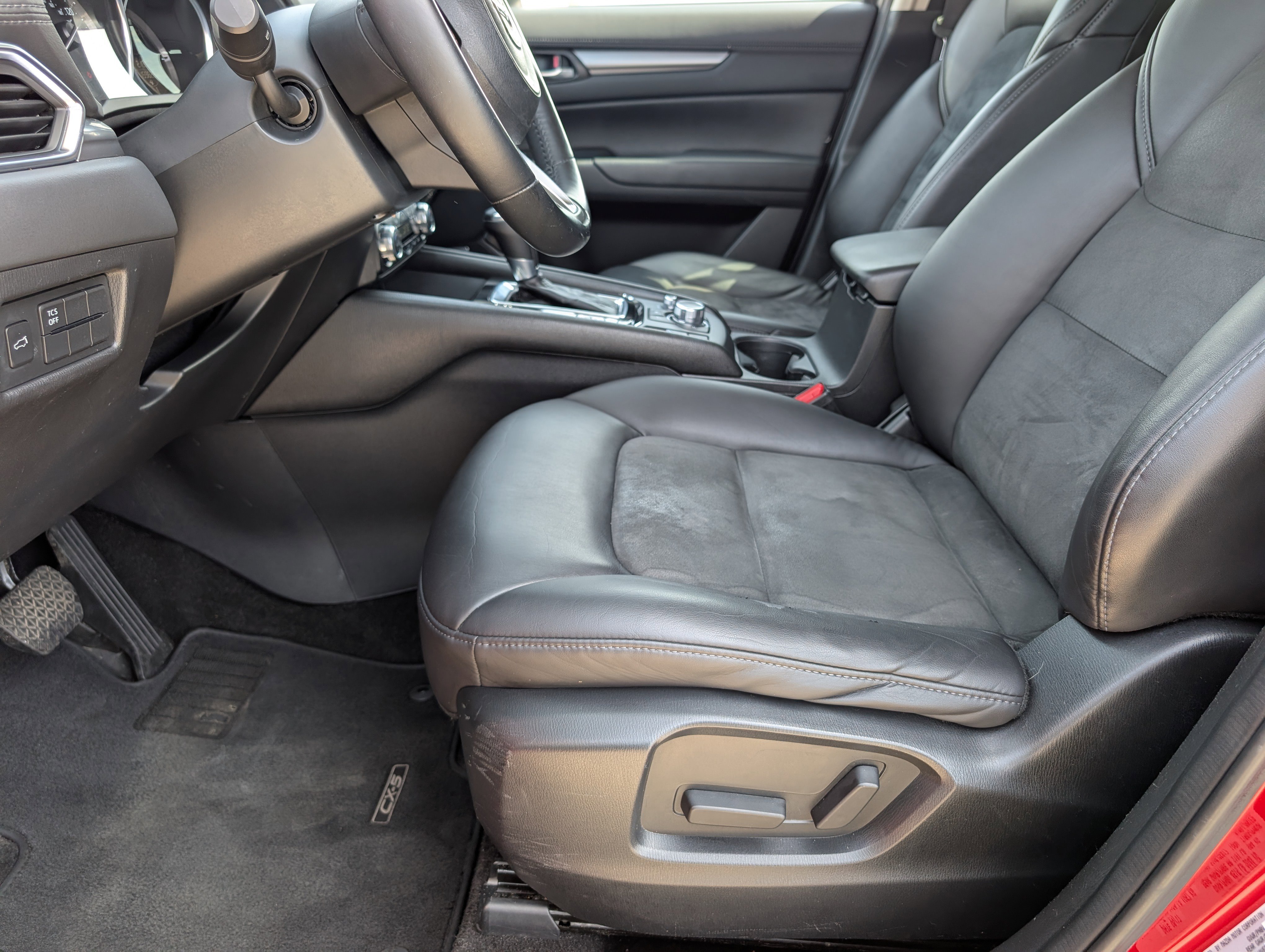 Used 2017 MAZDA CX-5 Touring w/ Preferred Equipment Package image 9