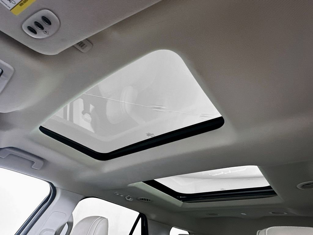 Used 2018 Ford Explorer Platinum image 21