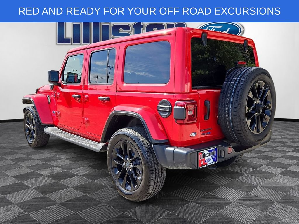 Used 2025 Jeep Wrangler Unlimited Sahara AWD/4WD image 6