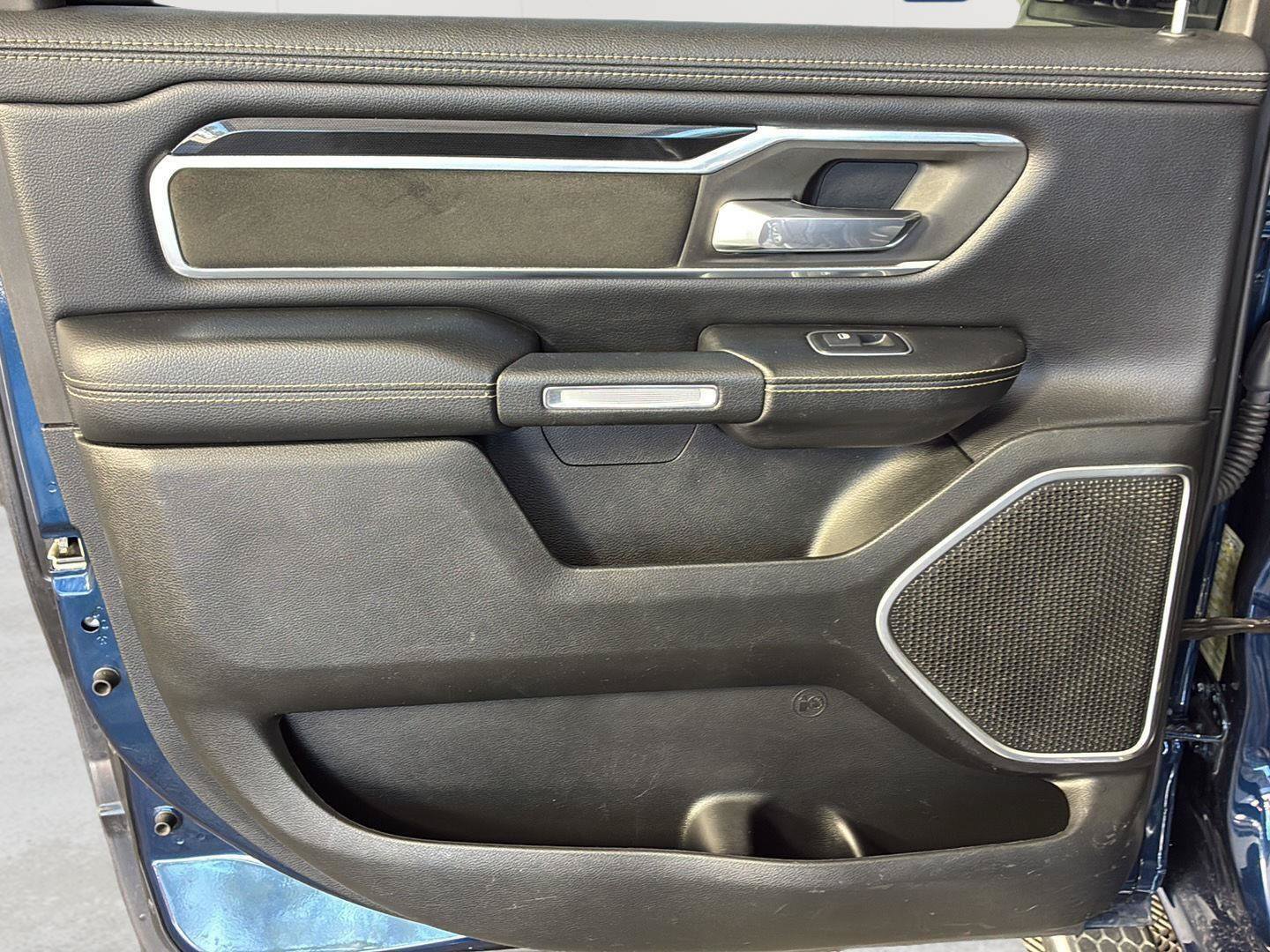 Used 2020 RAM 1500 Laramie w/ Sport Appearance Package AWD/4WD image 27