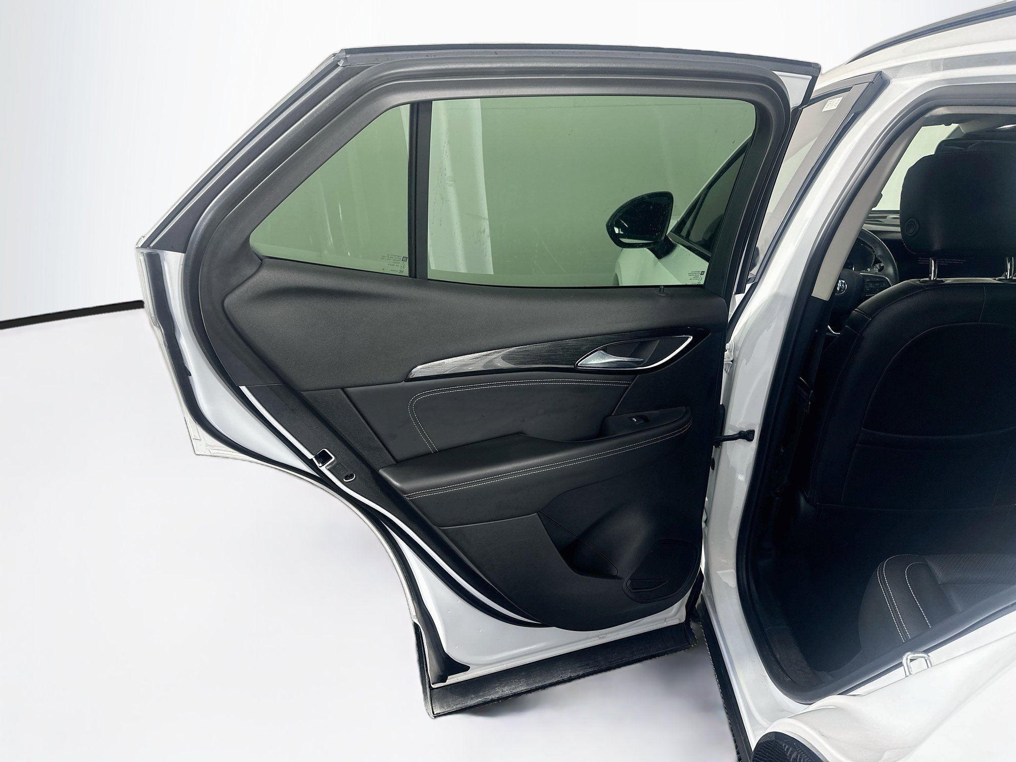 Used 2021 Buick Envision Preferred w/ Sport Touring Package FWD image 27