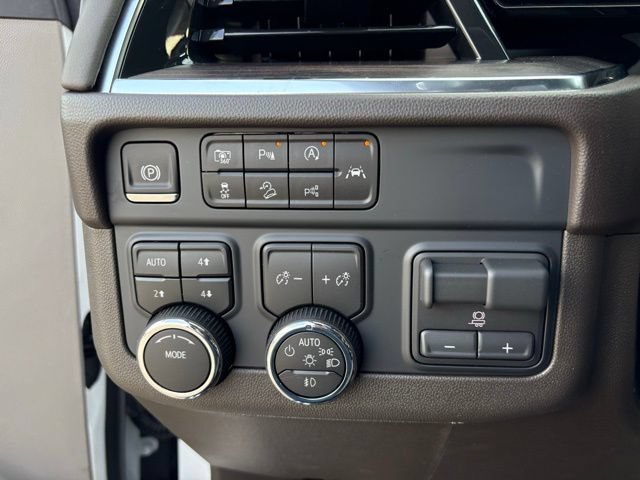 New 2026 Chevrolet Tahoe LT w/ Comfort Package AWD/4WD image 21