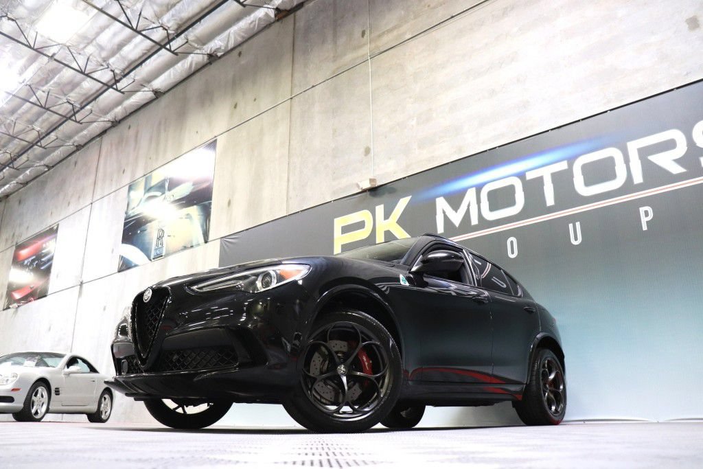 Used 2022 Alfa Romeo Stelvio Quadrifoglio w/ Active Assist Plus Package AWD/4WD image 80