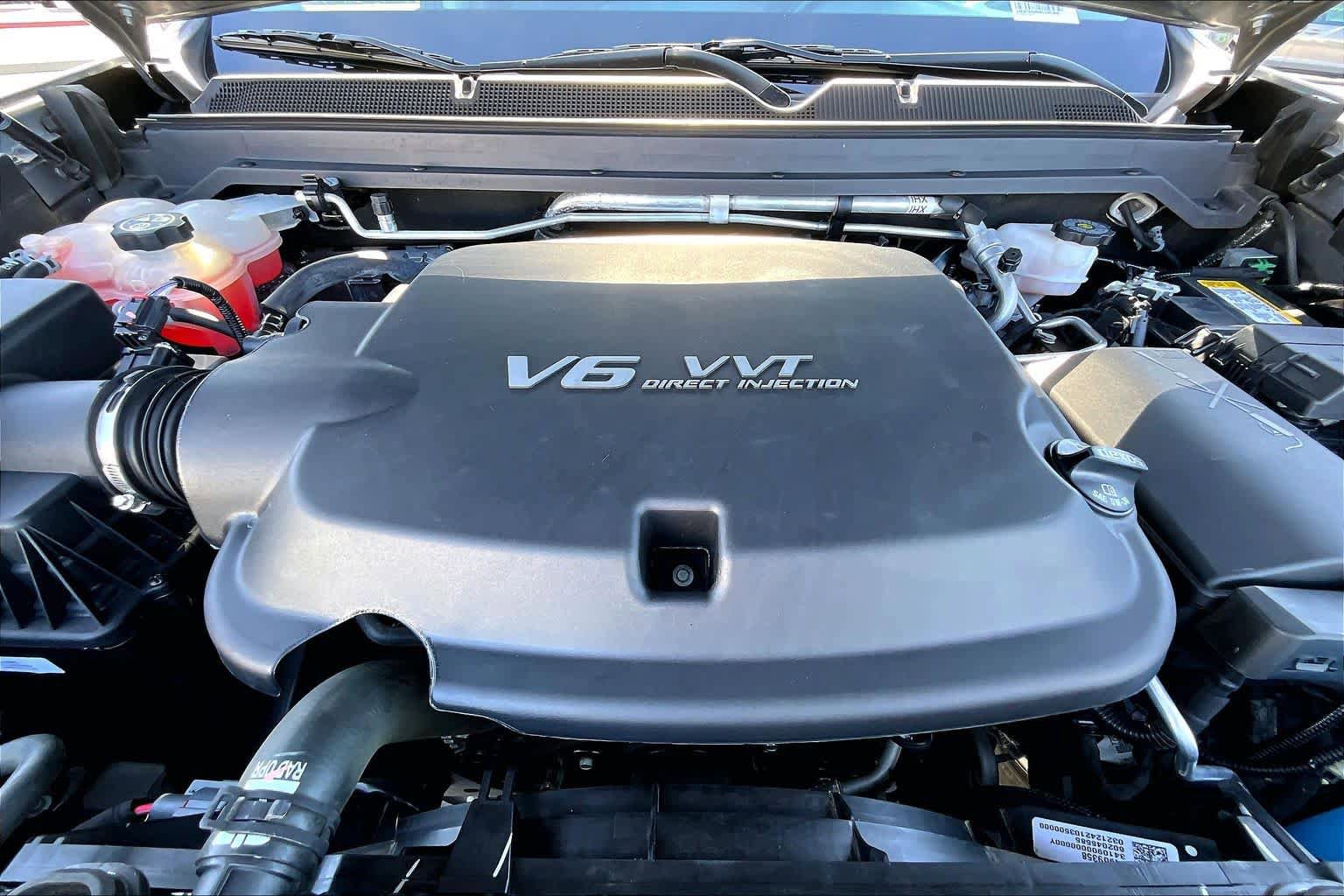 Used 2022 Chevrolet Colorado ZR2 w/ ZR2 Dusk Special Edition image 31