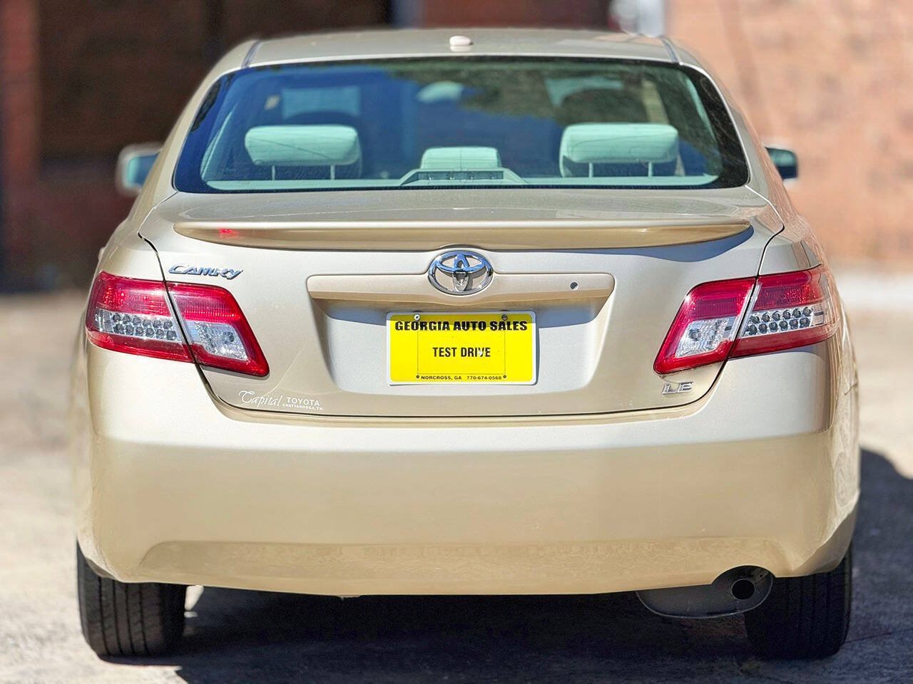 Used 2011 Toyota Camry LE w/ LE Extra-Value Pkg FWD image 11