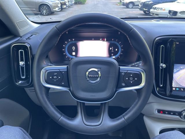 Certified 2023 Volvo XC40 B5 Plus w/ Protection Package Premier AWD/4WD image 19