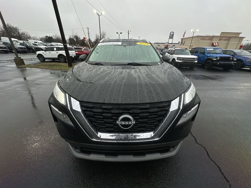 Used 2023 Nissan Rogue SV w/ SV Premium Package image 26