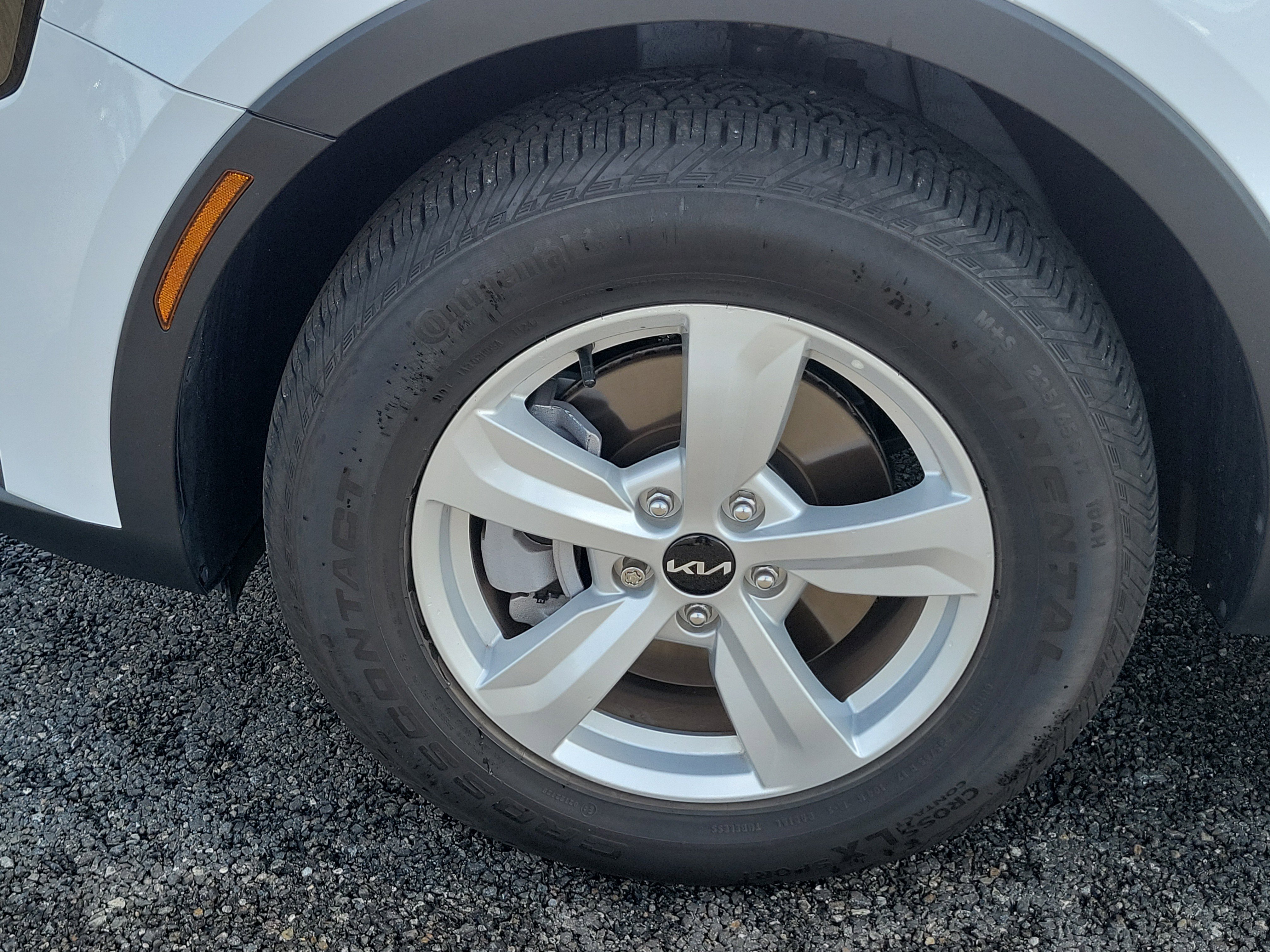 Used 2024 Kia Sorento LX image 33