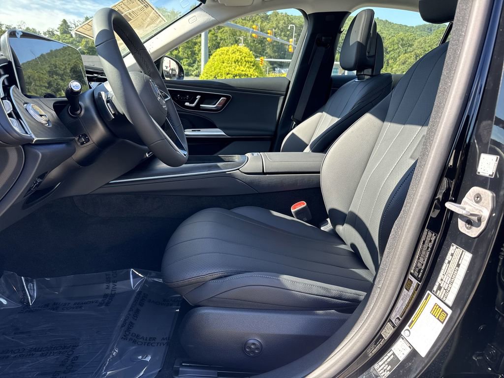 New 2026 Mercedes-Benz E 350 4MATIC Sedan image 17