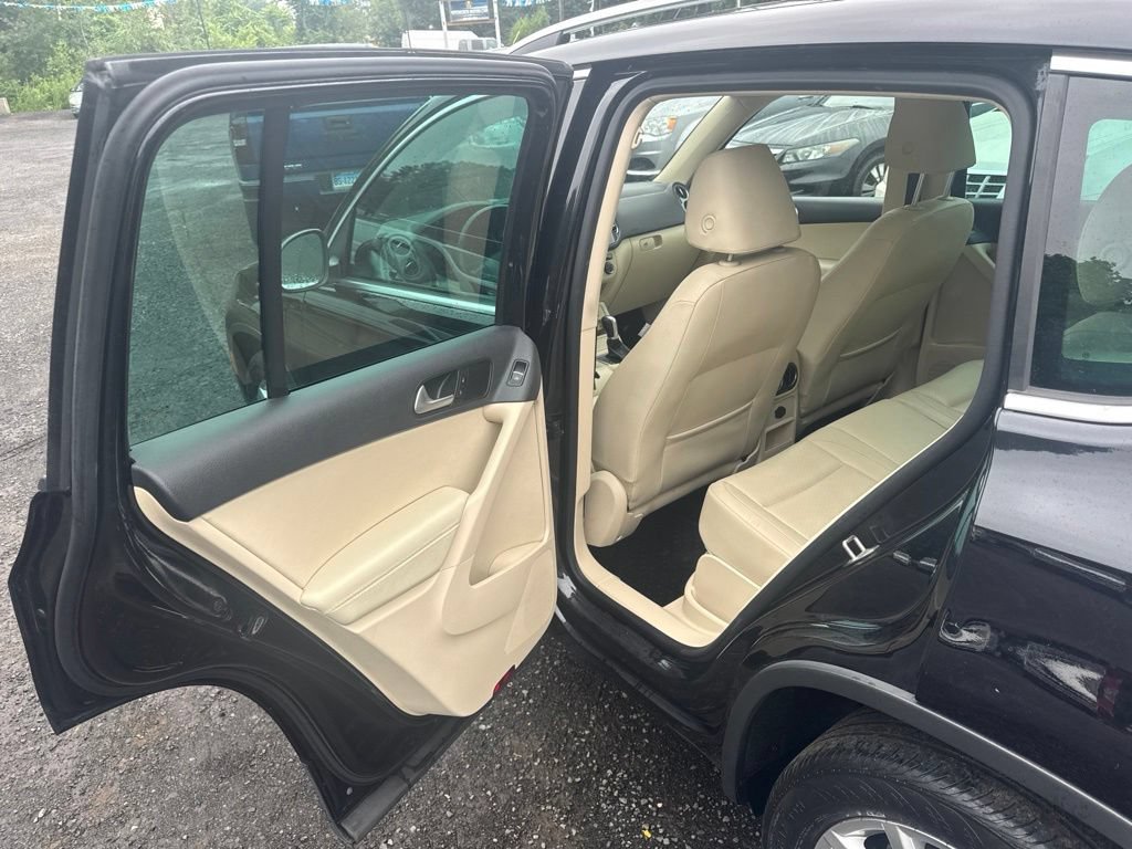 Used 2017 Volkswagen Tiguan Wolfsburg Edition AWD/4WD image 33