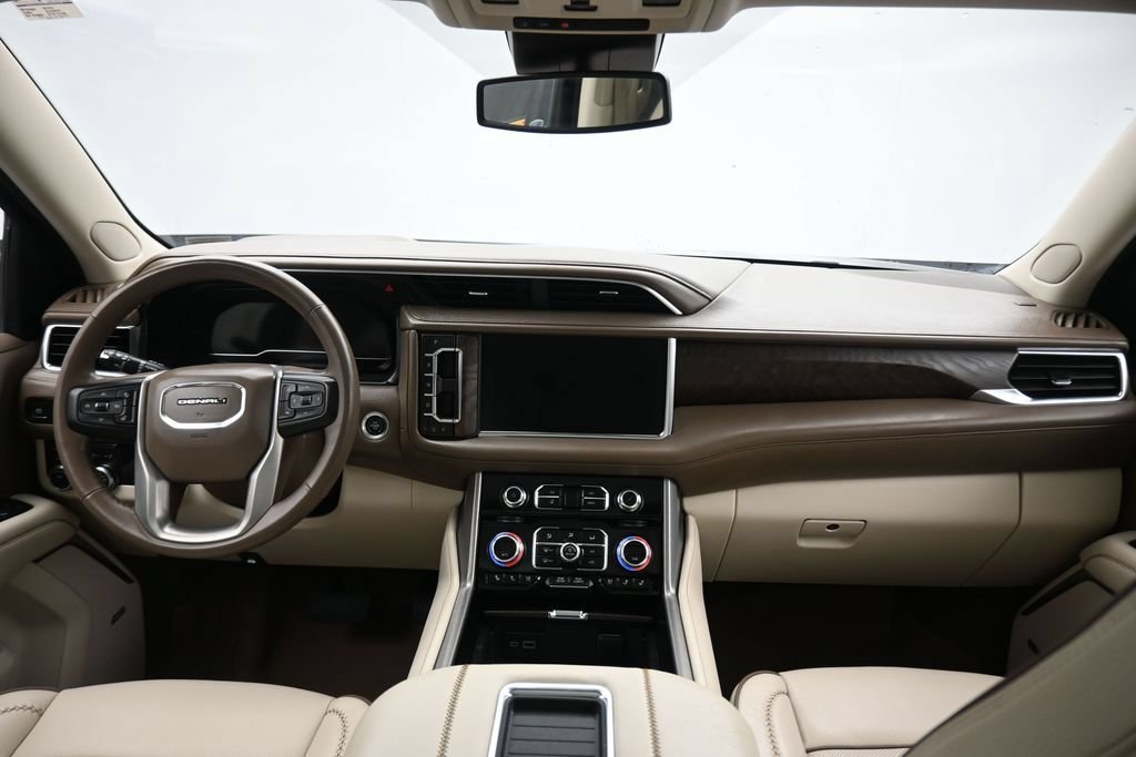 Used 2023 GMC Yukon XL Denali AWD/4WD image 56
