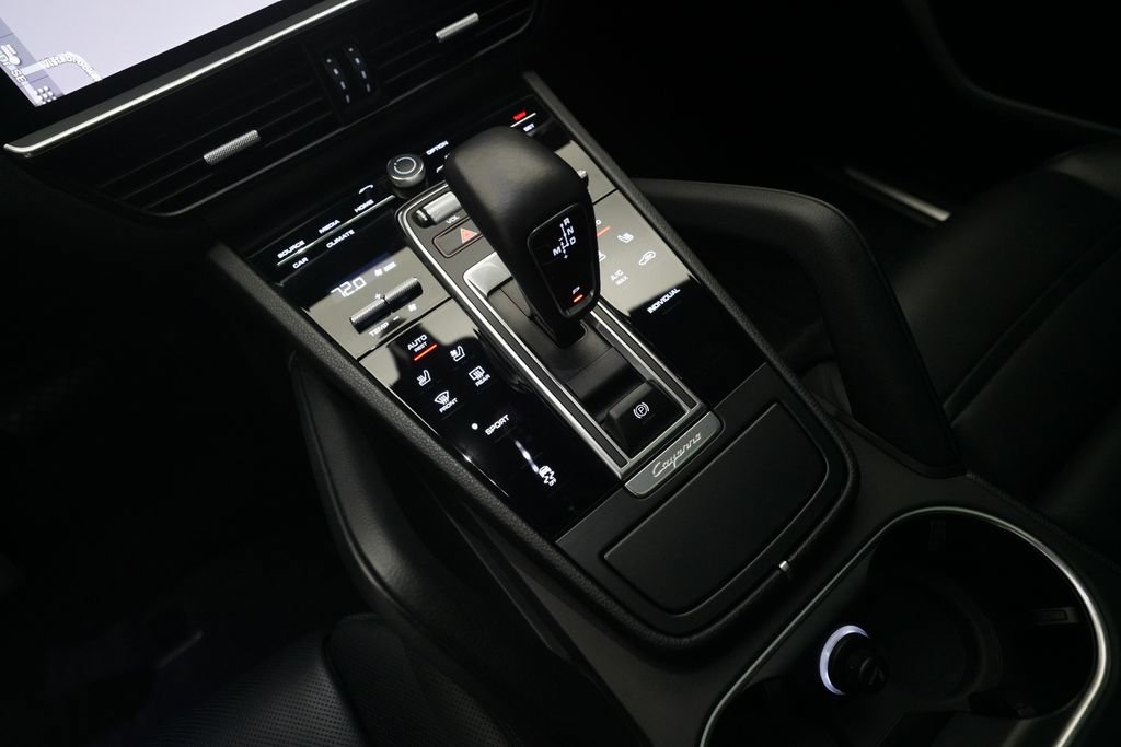 Certified 2021 Porsche Cayenne AWD/4WD image 26
