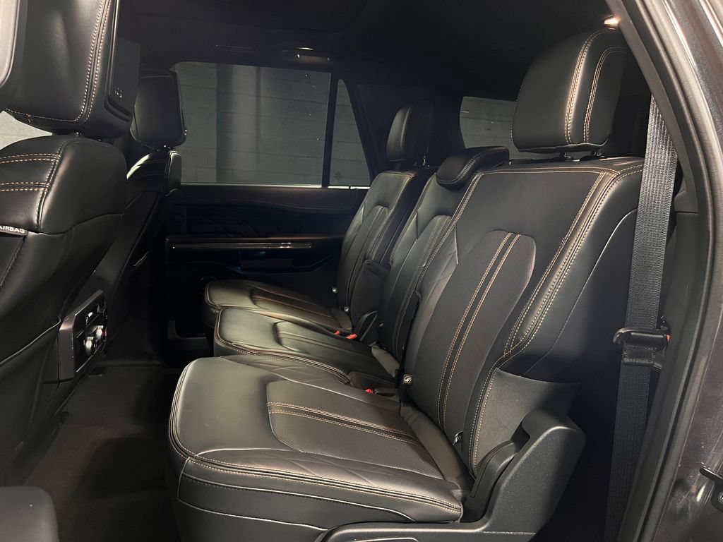 Used 2024 Ford Expedition Max Platinum AWD/4WD image 24