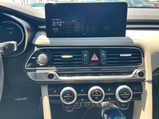 Used 2023 Genesis G70 3.3T w/ Sport Prestige Package RWD image 15