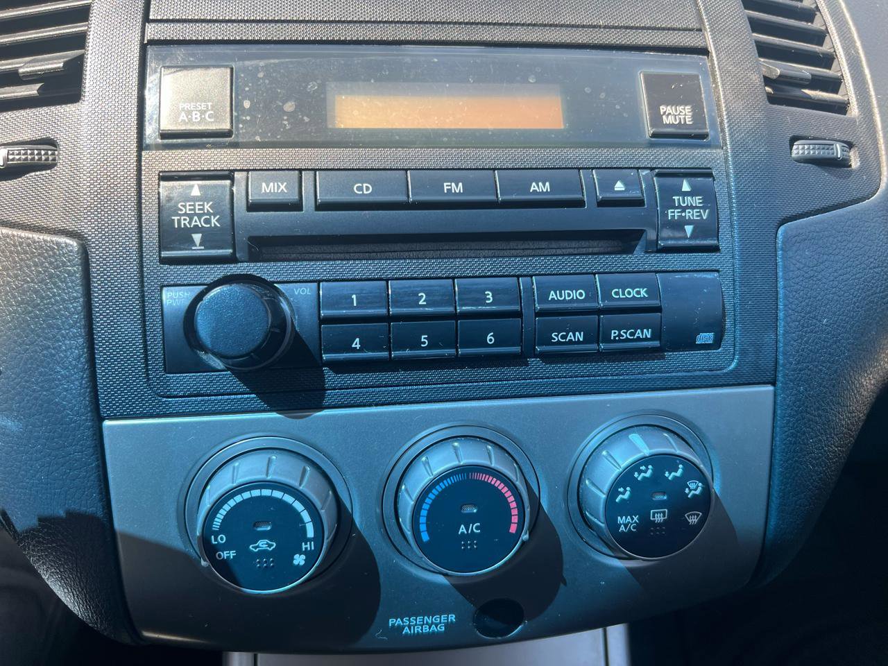 Used 2005 Nissan Altima 2.5 S w/ (S02) Side Airbags Pkg FWD image 28